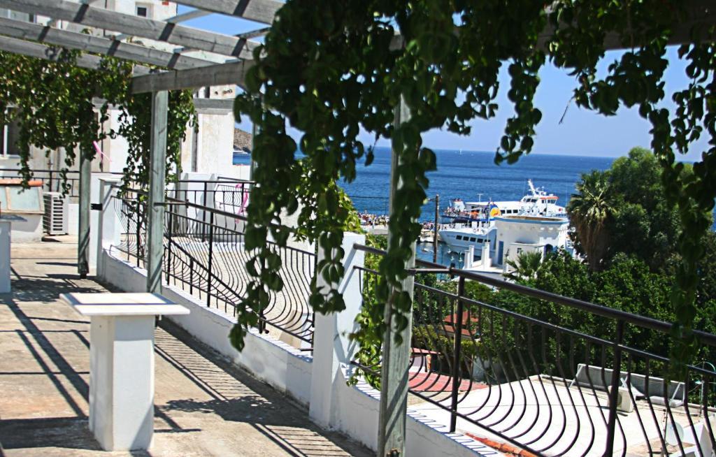 George Apartments Livadia  Zewnętrze zdjęcie